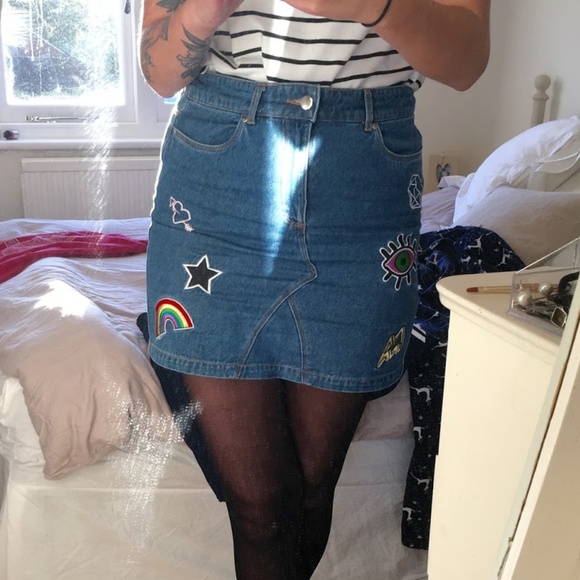 H&M PATCH DENIM HIGH WAISTED PENCIL JEAN SKIRT - Picture 2 of 6